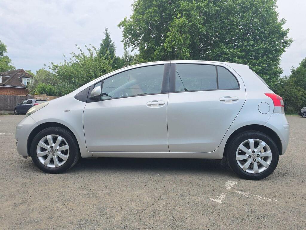 Toyota Yaris 1.33 Dual Vvt-i T Spirit Euro 5 Ss Silver #4