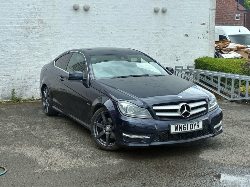 Mercedes-Benz C Class 2.1L Amg Sport Edition 125 Blue