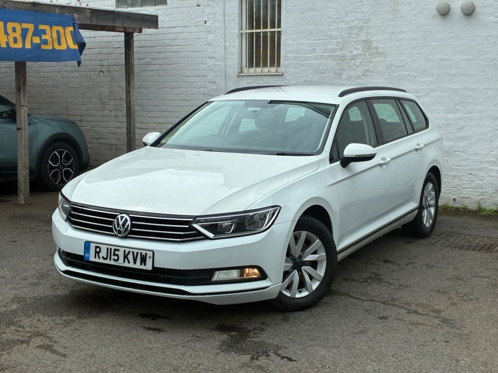 Volkswagen Passat 1.6L S RJ15KVW White #4