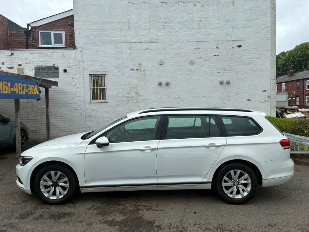 Volkswagen Passat 1.6L S RJ15KVW White #6