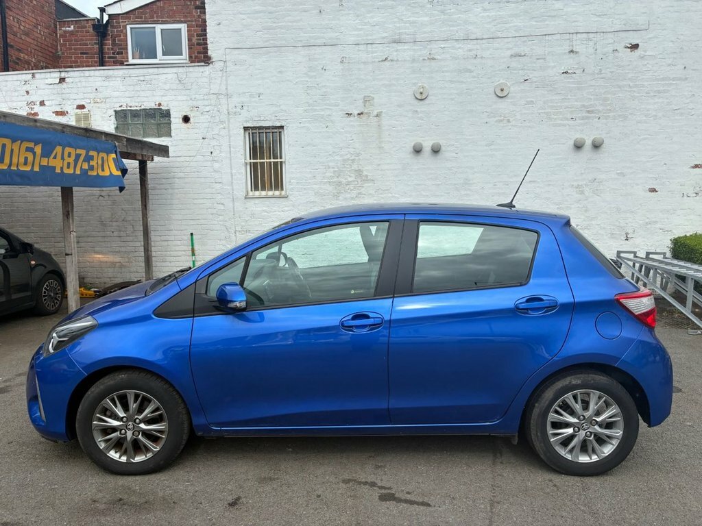 Toyota Yaris 1.5L Icon Tech MM17BHK Blue #6