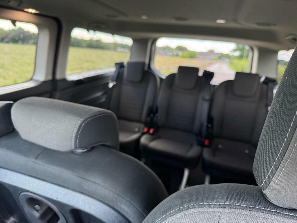 Ford Tourneo Custom Automatic Red #29