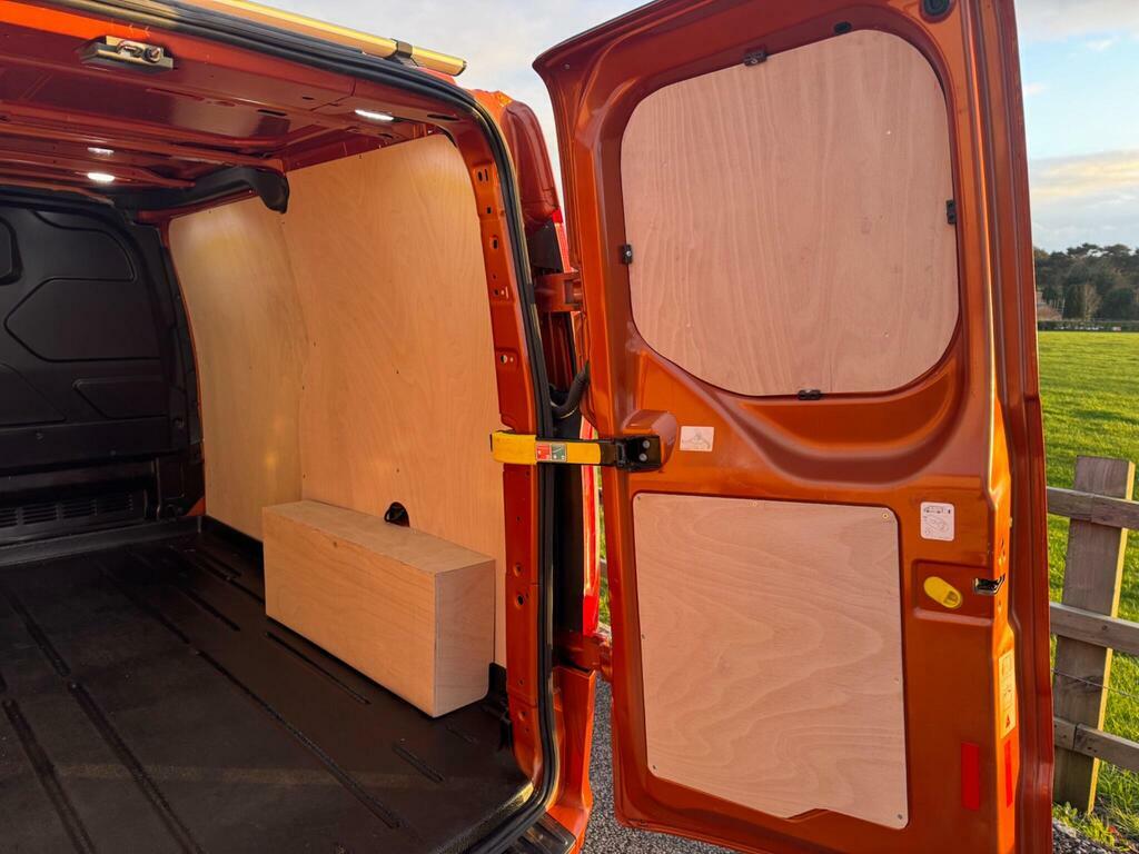 Ford Transit Custom Combi Van 2.0 320 Ecoblue Limited Lwb 6 Seats 201 Silver #17