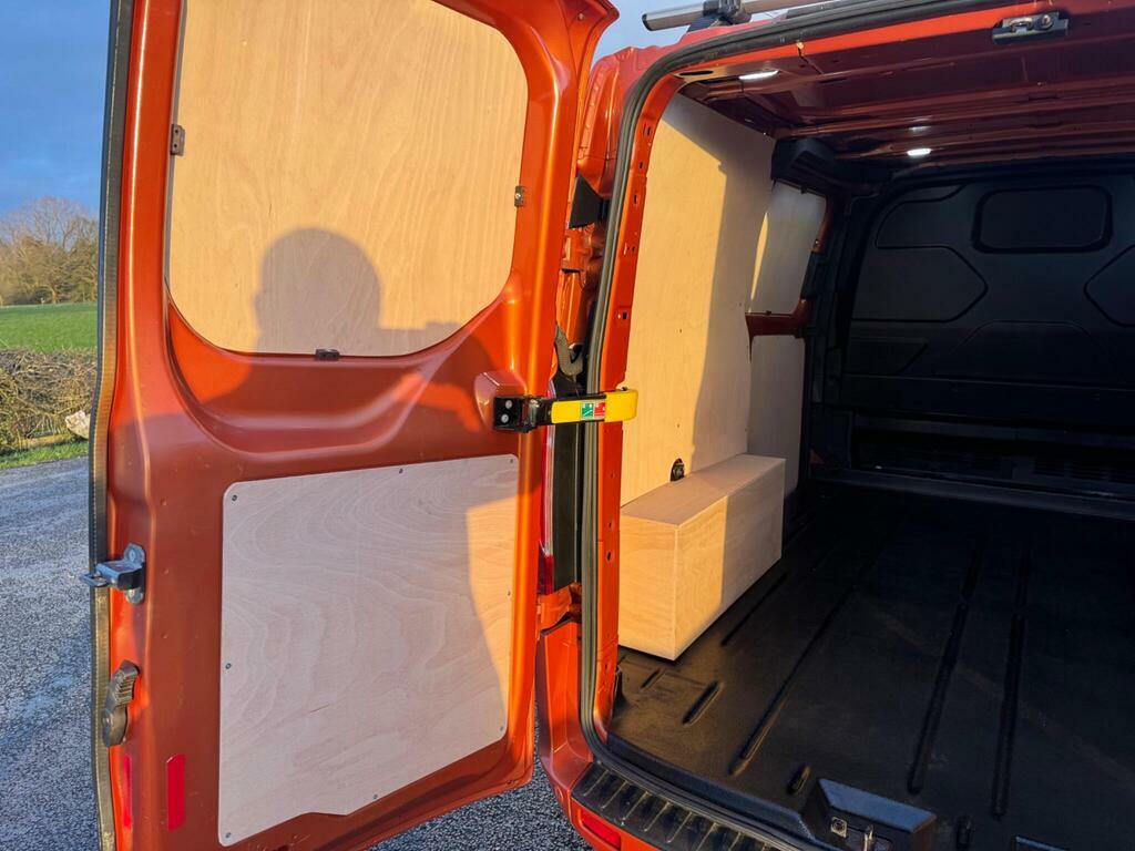 Ford Transit Custom Combi Van 2.0 320 Ecoblue Limited Lwb 6 Seats 201 Silver #16