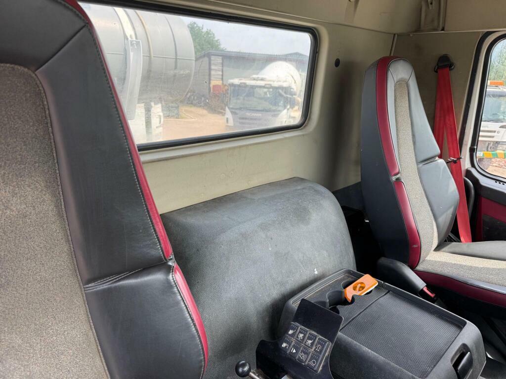 Volvo Fl818 4X2 Day #4