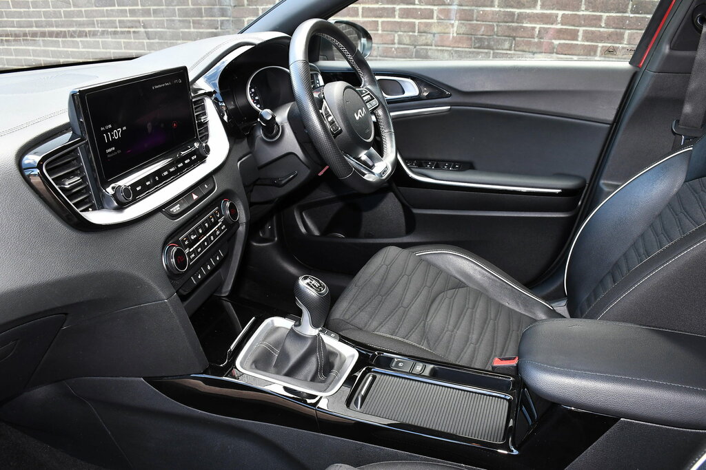 Kia Proceed 1.5 T-gdi Gt-line Shooting Brake HT73VZD Red #4