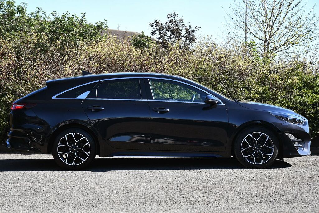 Kia Proceed 1.5 T-gdi Gt-line Shooting Brake BC73UZS Black #2