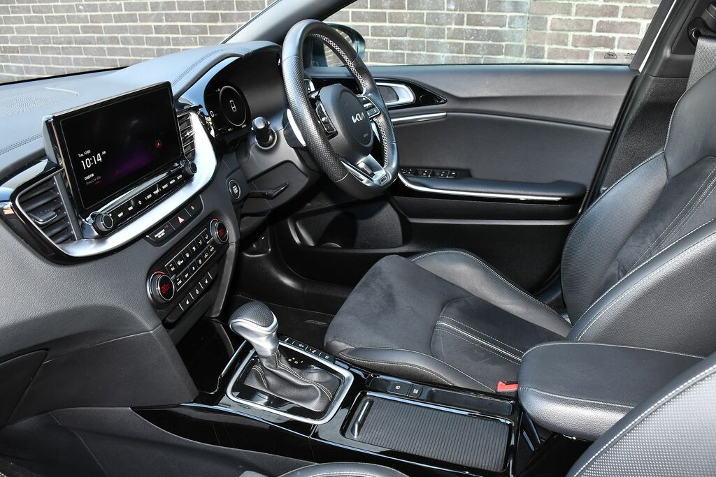 Kia Proceed 1.5 T-gdi Gt-line S Shooting Brake Dct NV23XUE White #4