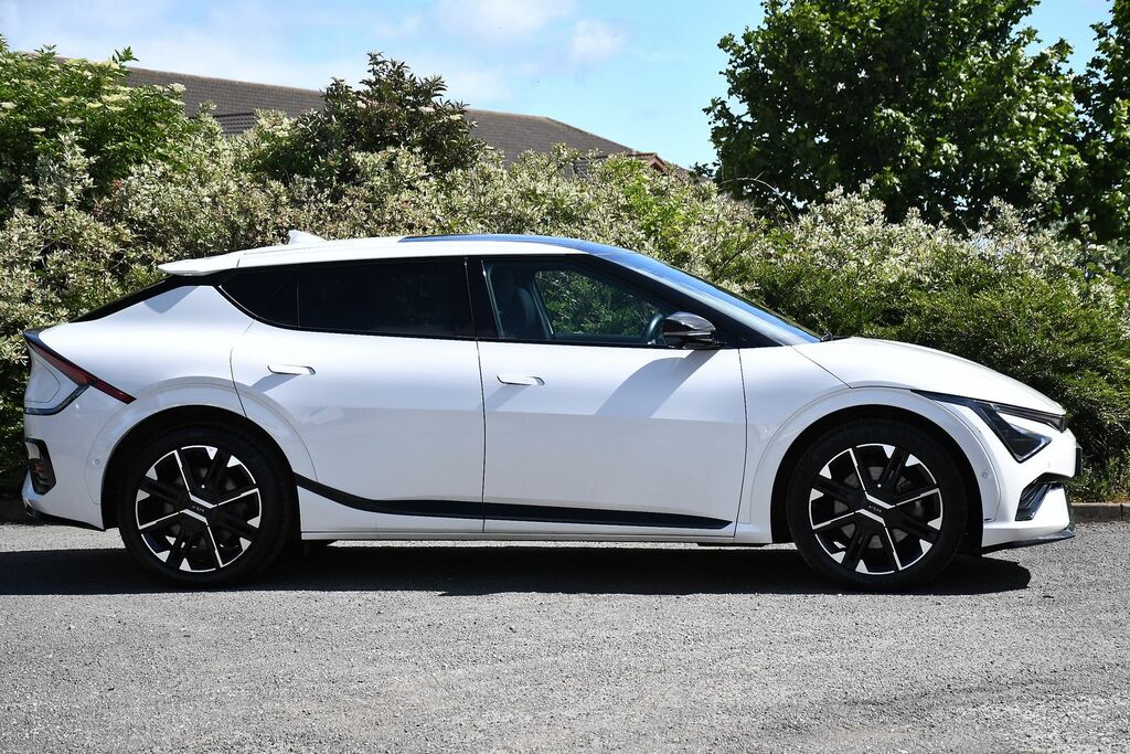 Kia EV6 84Kwh Gt-line S Hatchback 225 B NU74MKJ White #2