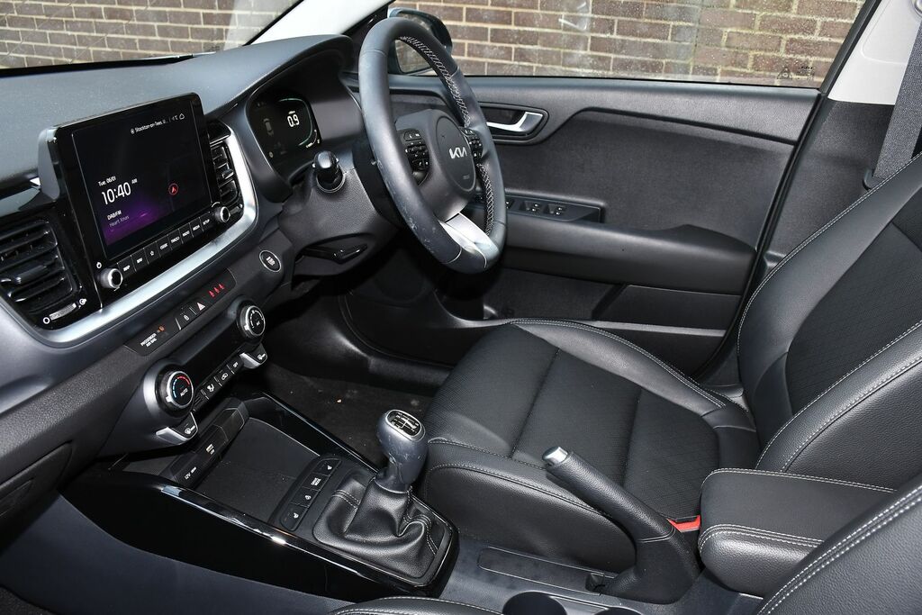 Kia Stonic 1.0 T-gdi Mhev 3 Suv Hybrid Euro Grey #4