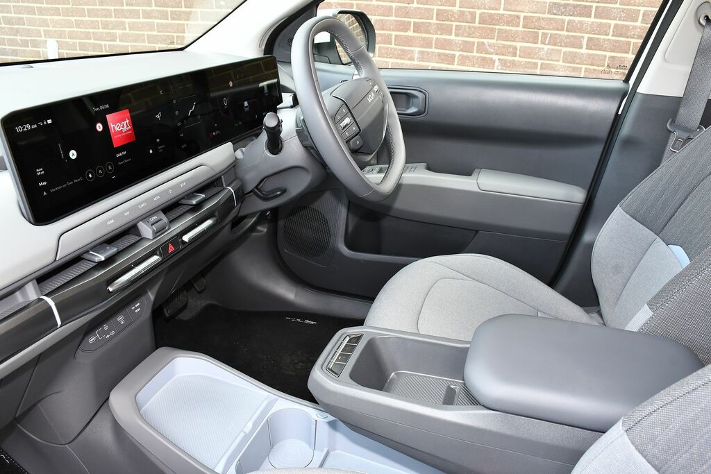 Kia EV3 81.4Kwh Air Suv 201 Bhp White #4