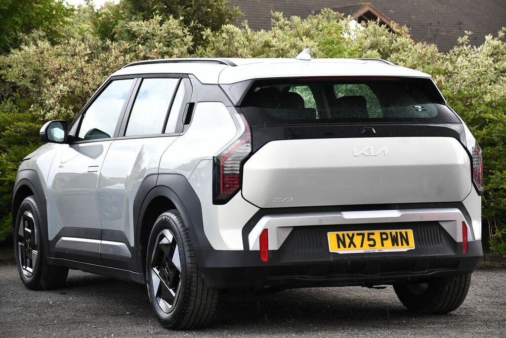 Kia EV3 81.4Kwh Air Suv 201 Bhp Silver #3