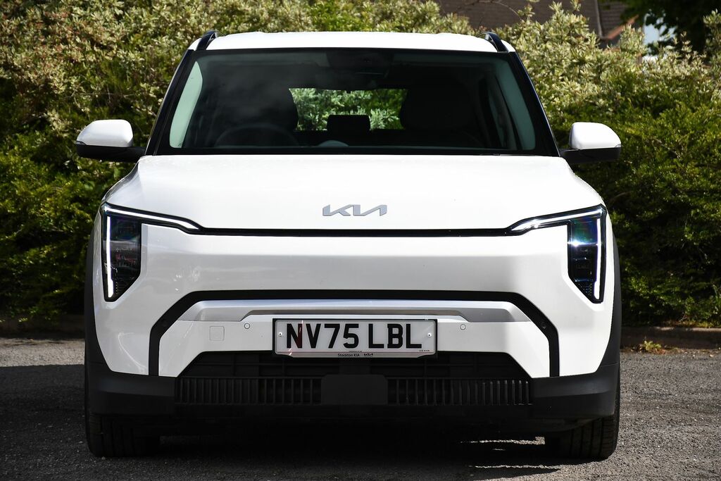Kia EV3 81.4Kwh Air Suv 201 Bhp White #5