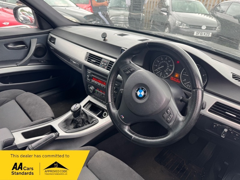 BMW 3 Series 318D M Sport Touring LC61FTU Grey #5