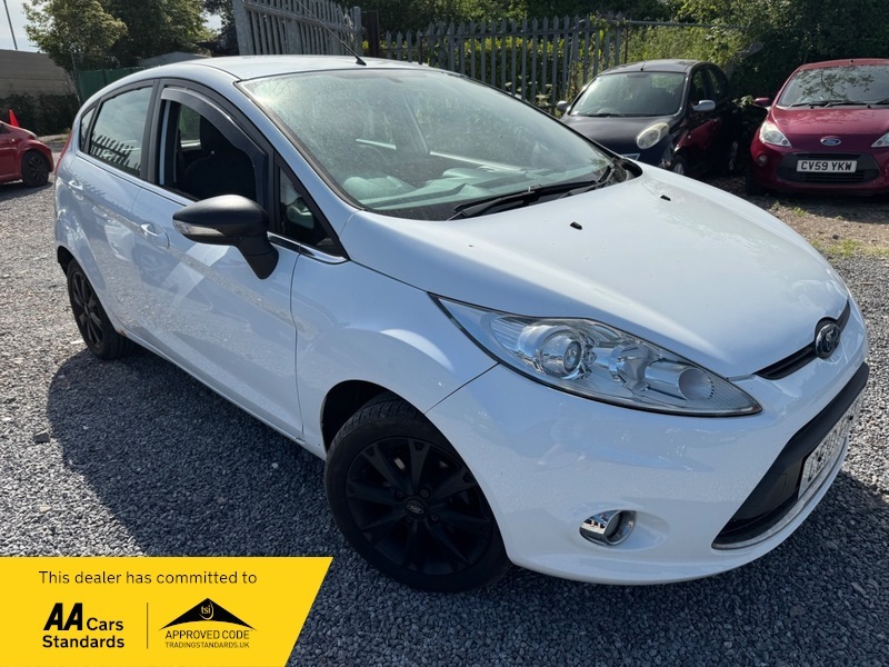 Ford Fiesta 5dr Hatchback White