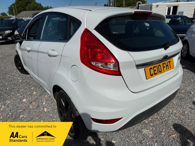 Ford Fiesta 5dr Hatchback CE10FHT White #3