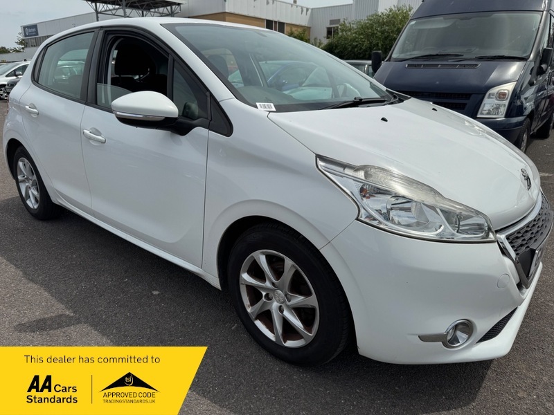 Peugeot 208 Active White #2