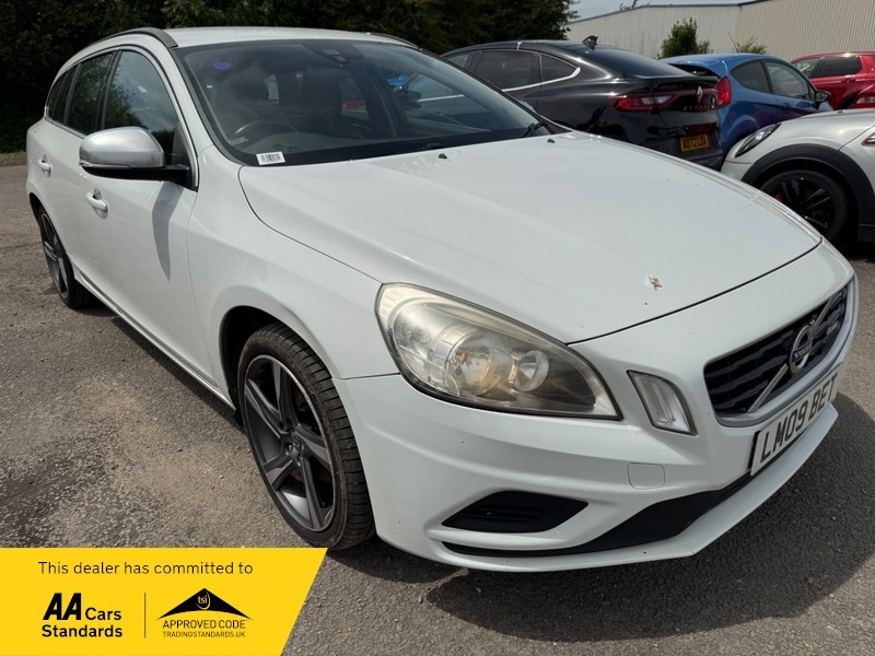 Volvo V60 D2 R-design White #2