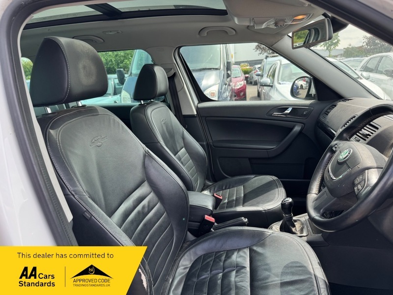 Skoda Yeti Laurin And Klement Tdi KU13JXZ White #6