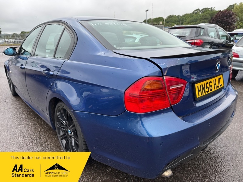 BMW 3 Series  Black #4