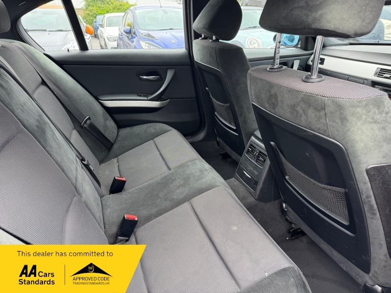 BMW 3 Series  Black #6