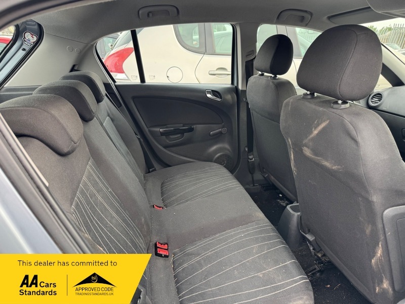 Vauxhall Corsa 1.2 Design 16V 80 Bhp Gold #6