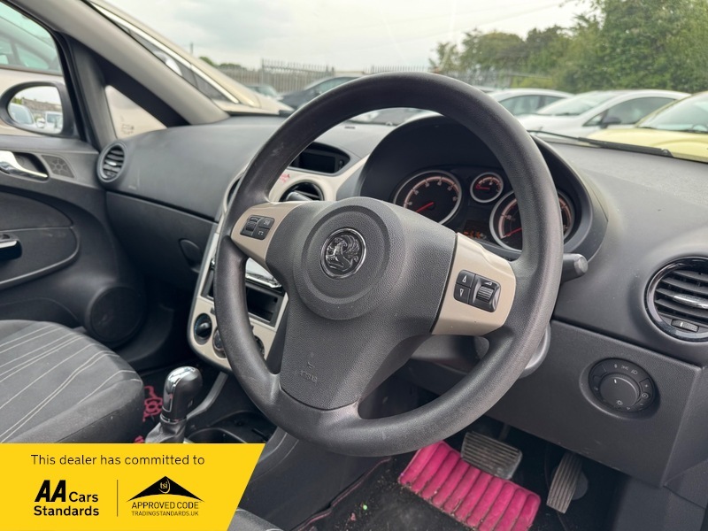 Vauxhall Corsa 1.2 Design 16V 80 Bhp Gold #5