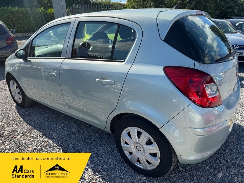 Vauxhall Corsa 1.2I 16V Life Black #4