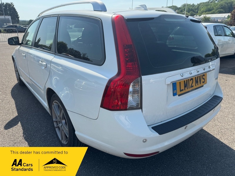 Volvo V50 Drive Se Lux Edition White #4
