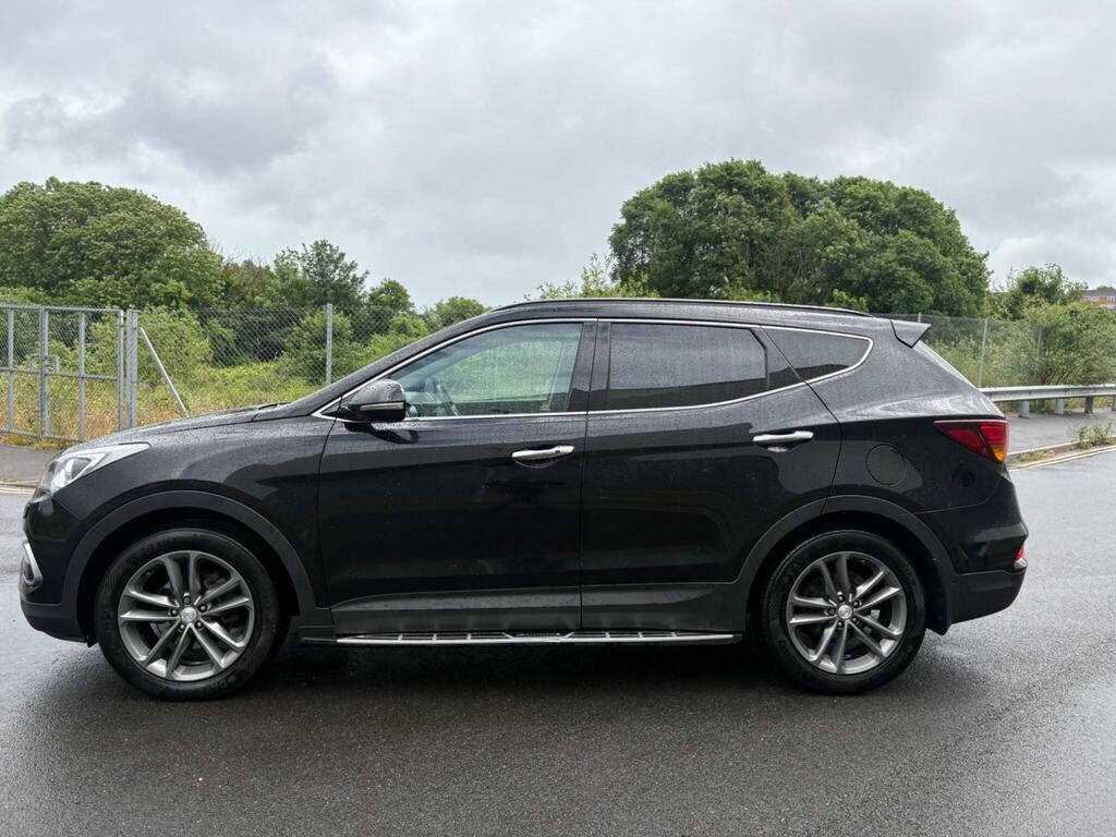 Hyundai Santa Fe 2.2 Crdi Blue Drive Premium Se 4Wd Euro 6 S Black #3