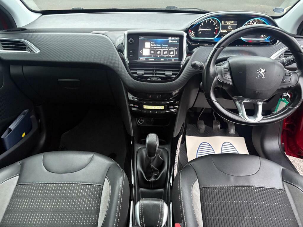 Peugeot 2008 1.2 Puretech Allure Premium Euro 6 WJ18NRU Red #4
