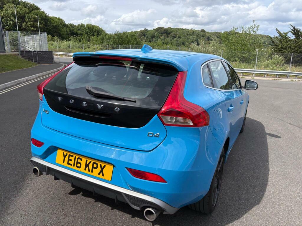 Volvo V40 #25
