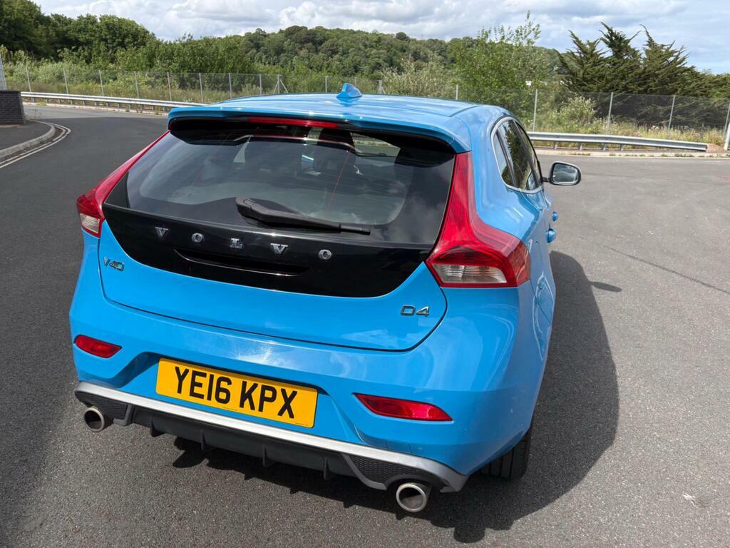 Volvo V40 #24