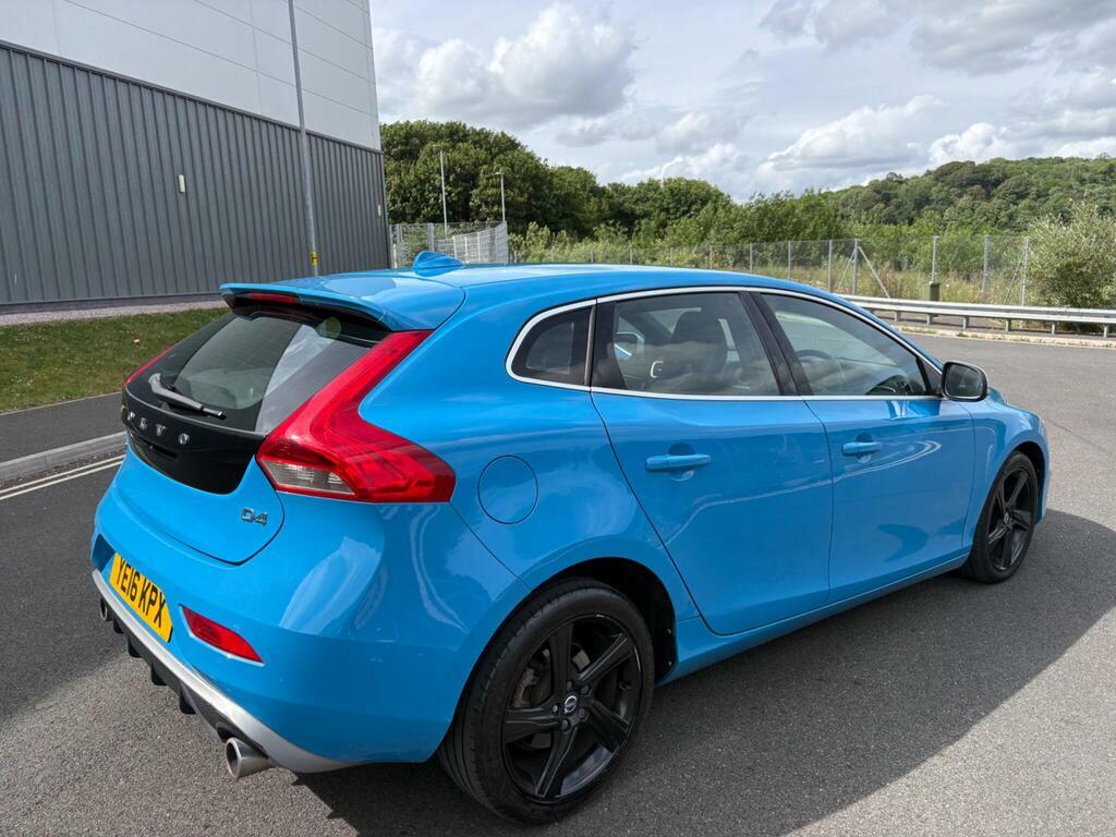Volvo V40 #28