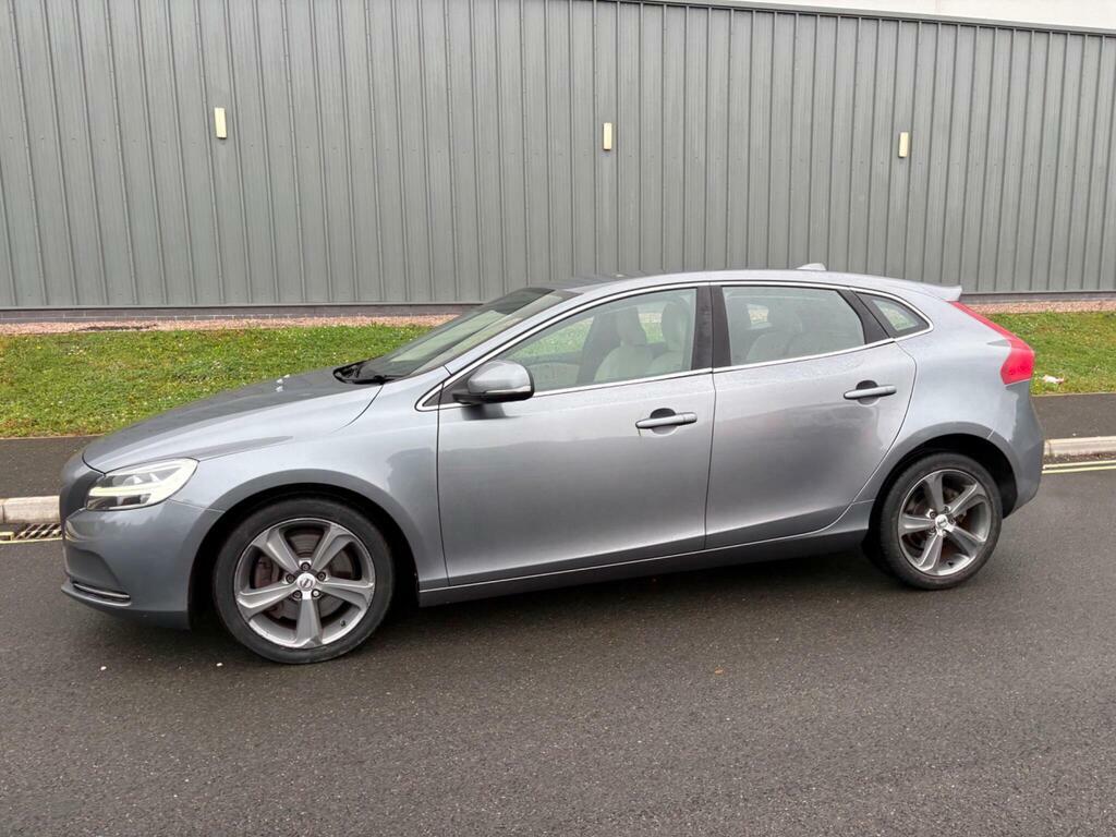 Volvo V40 1.5 T3 Gpf Inscription Euro 6 S S KX68RCZ Grey #4