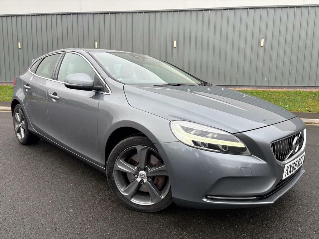 Volvo V40 1.5 T3 Gpf Inscription Euro 6 S S KX68RCZ Grey