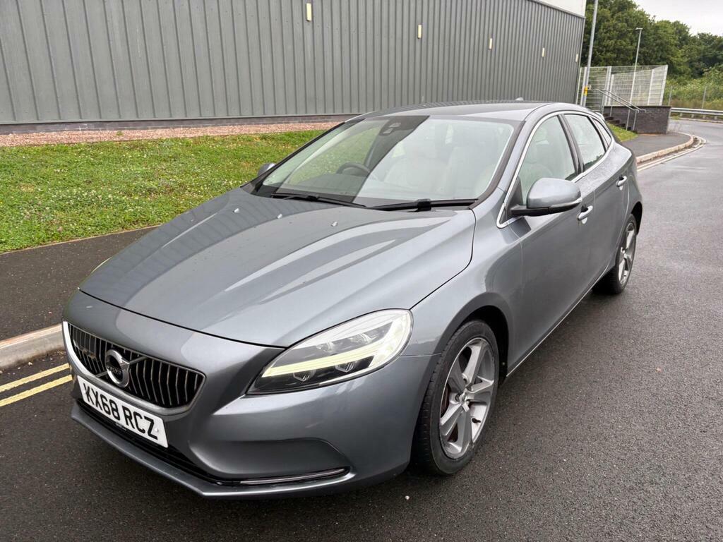 Volvo V40 1.5 T3 Gpf Inscription Euro 6 S S KX68RCZ Grey #2