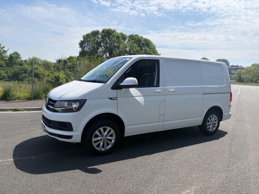 Volkswagen Transporter Mpv White #14