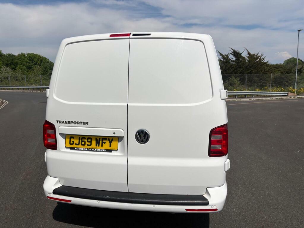 Volkswagen Transporter Mpv White #18