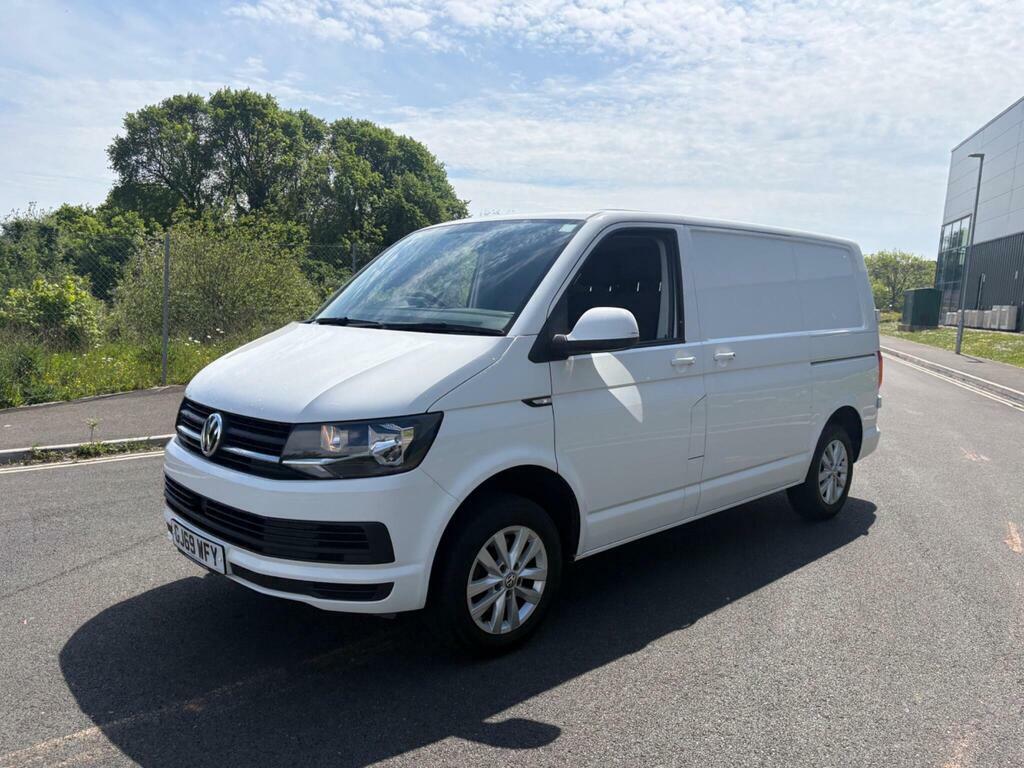Volkswagen Transporter Mpv White #12