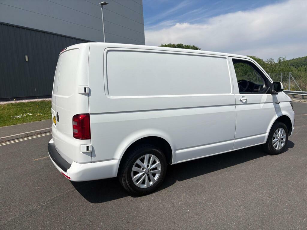 Volkswagen Transporter Mpv White #24