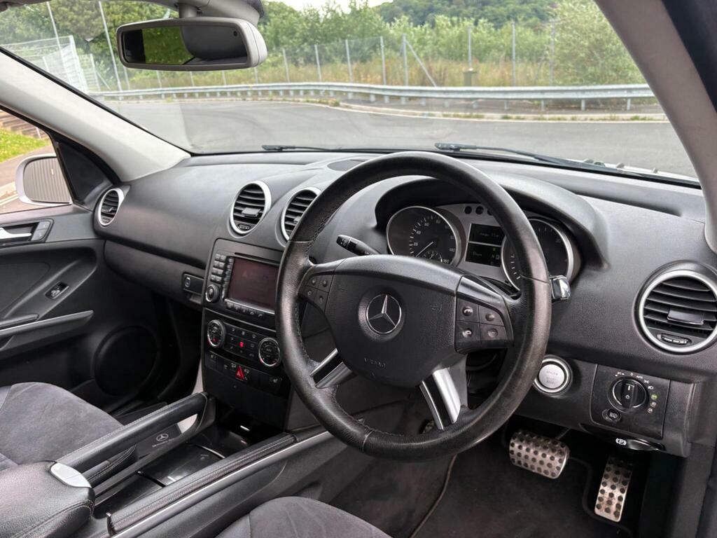 Mercedes-Benz M Class 2.7 Ml270 Cdi 163 Bhp Silver #19