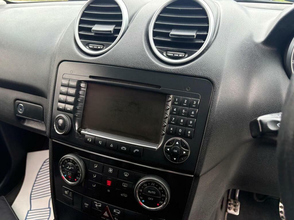 Mercedes-Benz M Class 2.7 Ml270 Cdi 163 Bhp Silver #18