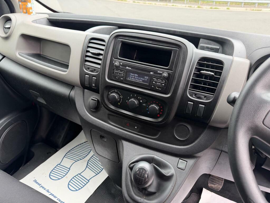 Renault Trafic Sl27 Business Dci Swb Van Low Miles Grey #12
