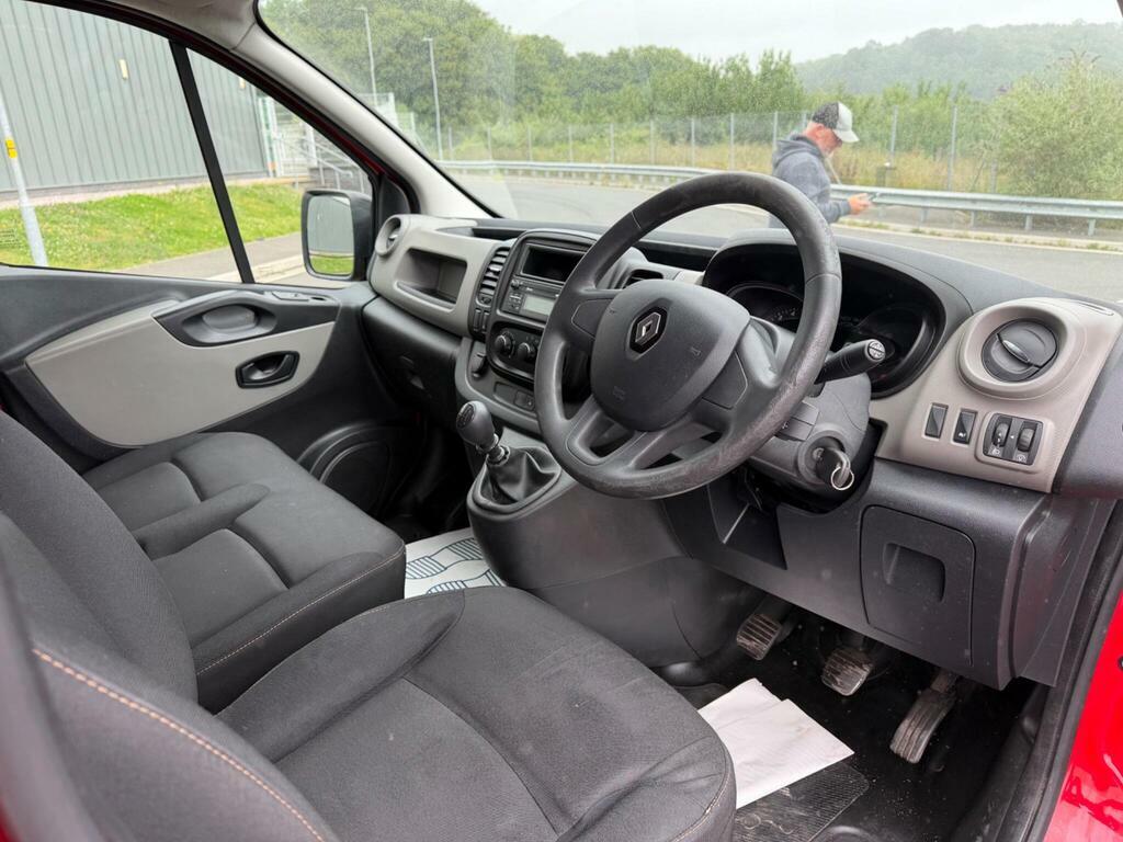 Renault Trafic 1.6 Dci 27 Business Swb Standard Roof Euro 6 Red #6