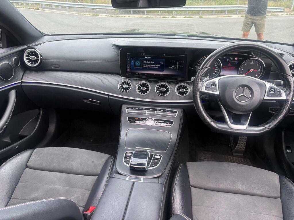 Mercedes-Benz E Class White #23