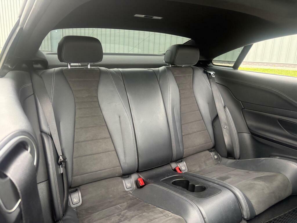 Mercedes-Benz E Class White #27