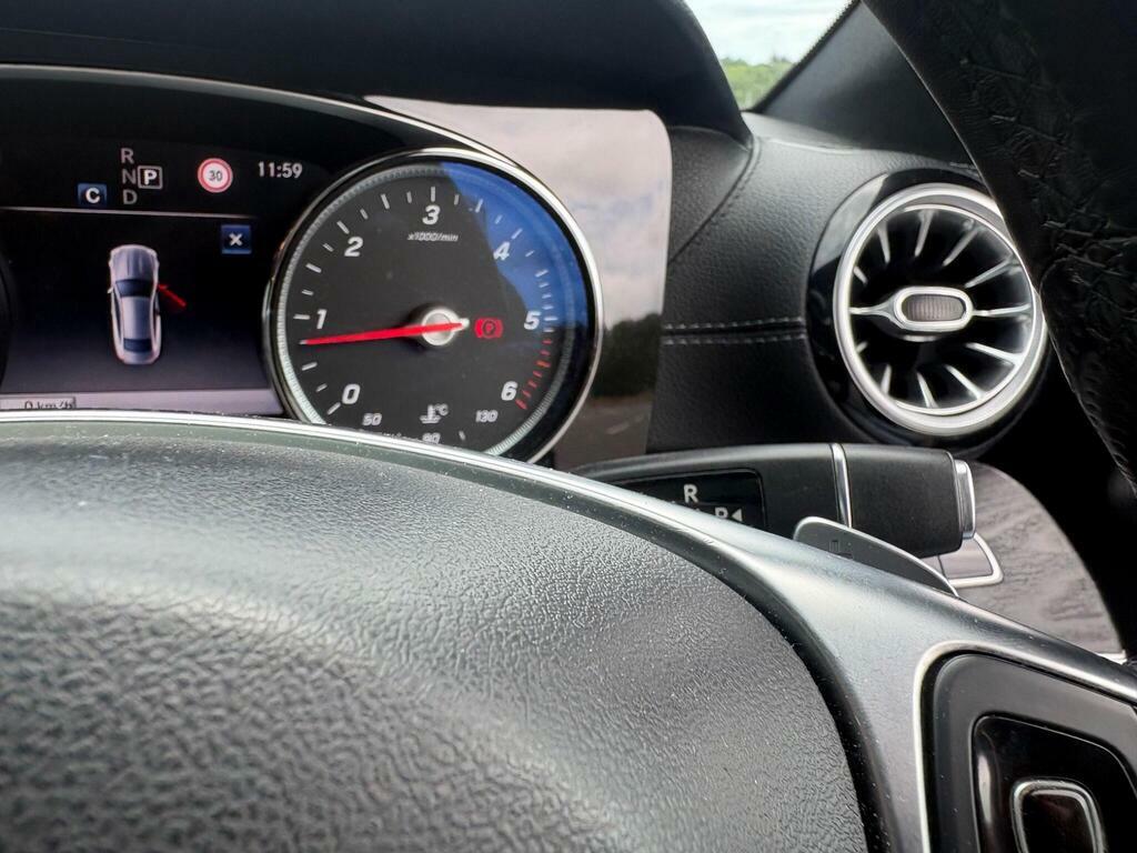 Mercedes-Benz E Class White #41