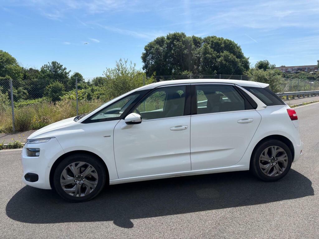 Citroen C4 Picasso 1.6L Selection Black #39