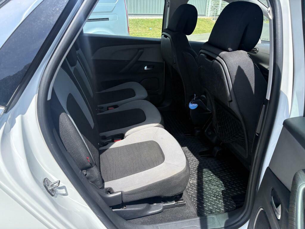 Citroen C4 Picasso 1.6L Selection Black #25